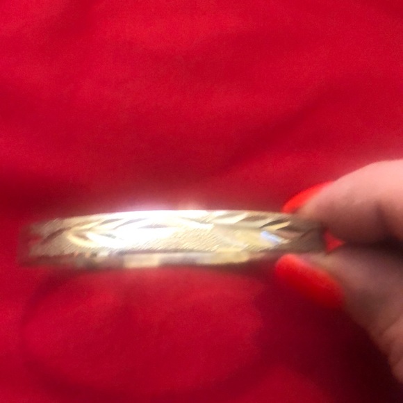 Sterling solid silver bangle - Picture 3 of 8